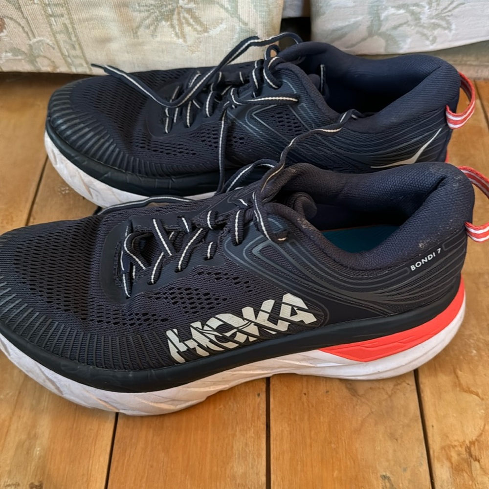 Hoka Bondi 7
